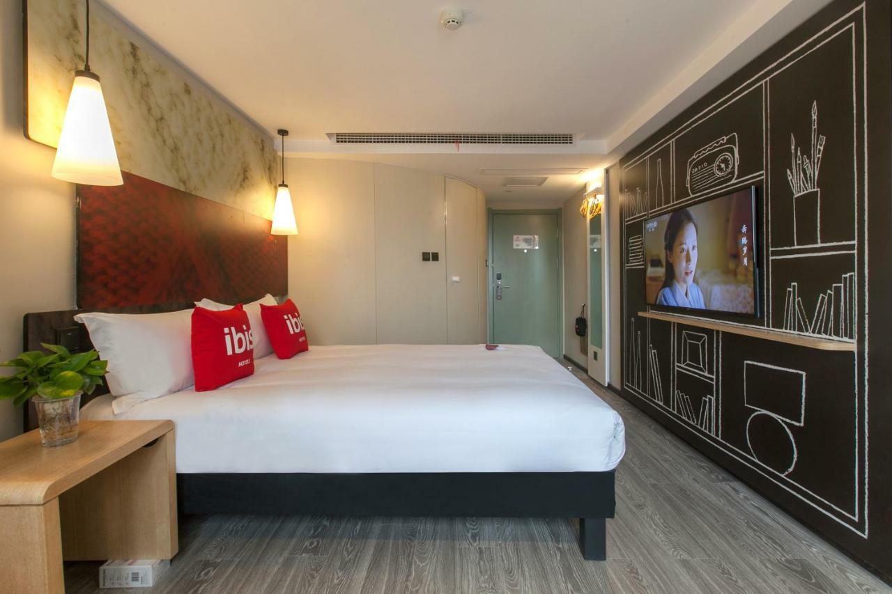 Ibis Wuhan Hubu Alley Hotel Exterior foto