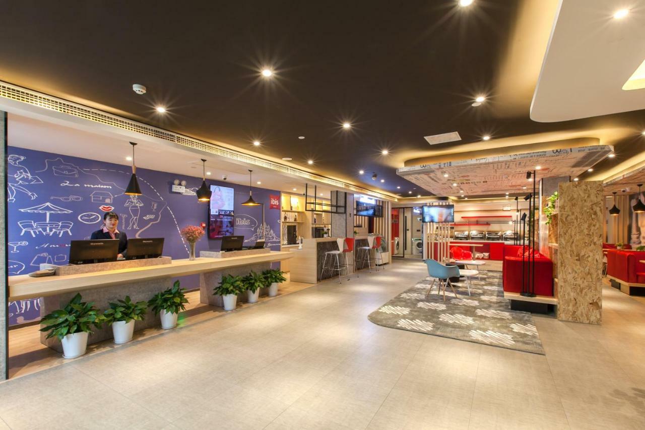 Ibis Wuhan Hubu Alley Hotel Exterior foto