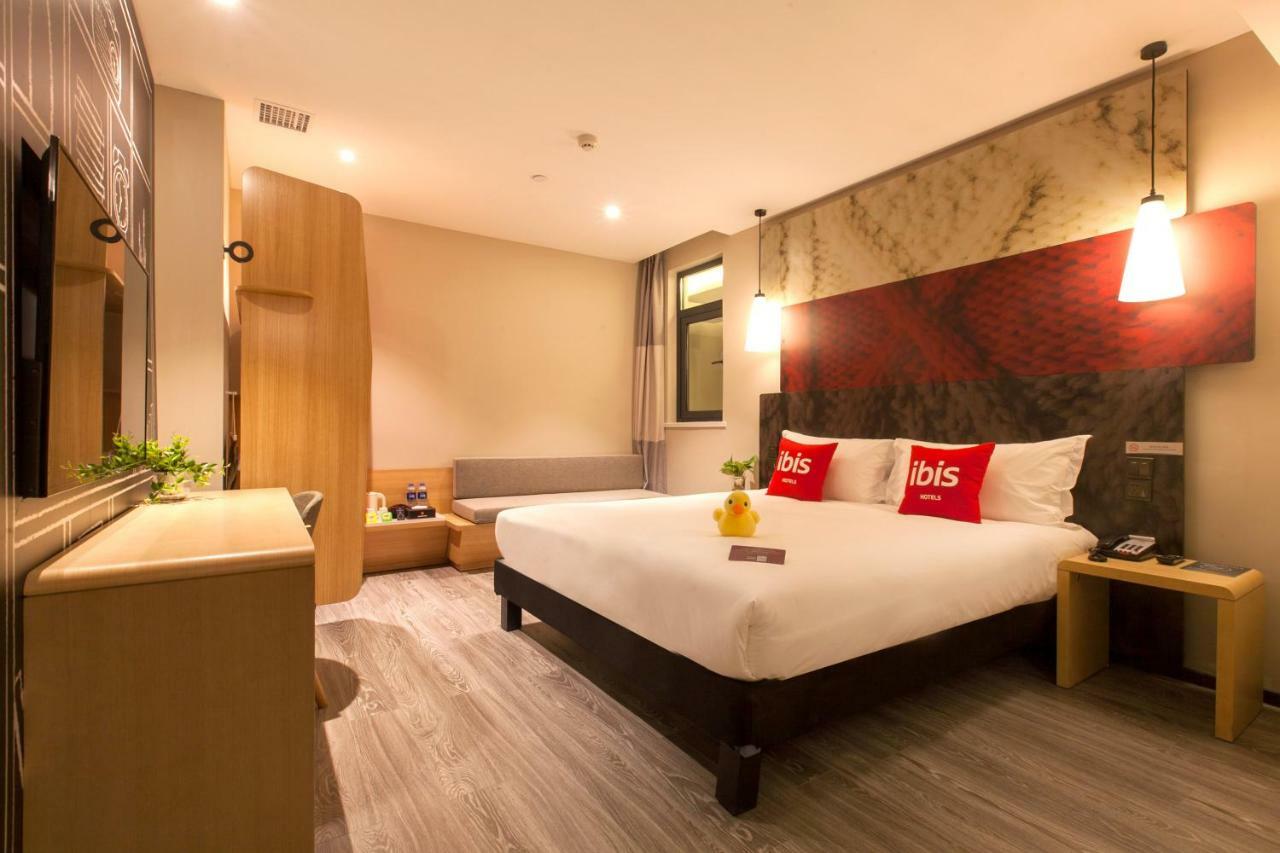 Ibis Wuhan Hubu Alley Hotel Exterior foto
